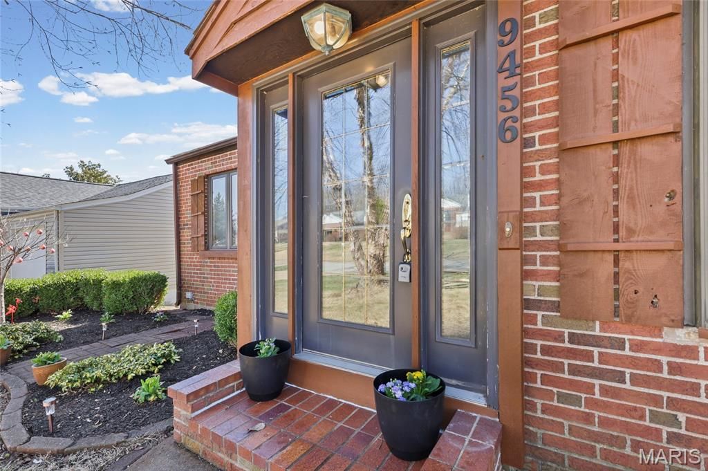 Photo of 9456 Arban Drive, St Louis, MO 63126 (MLS # 26004479)