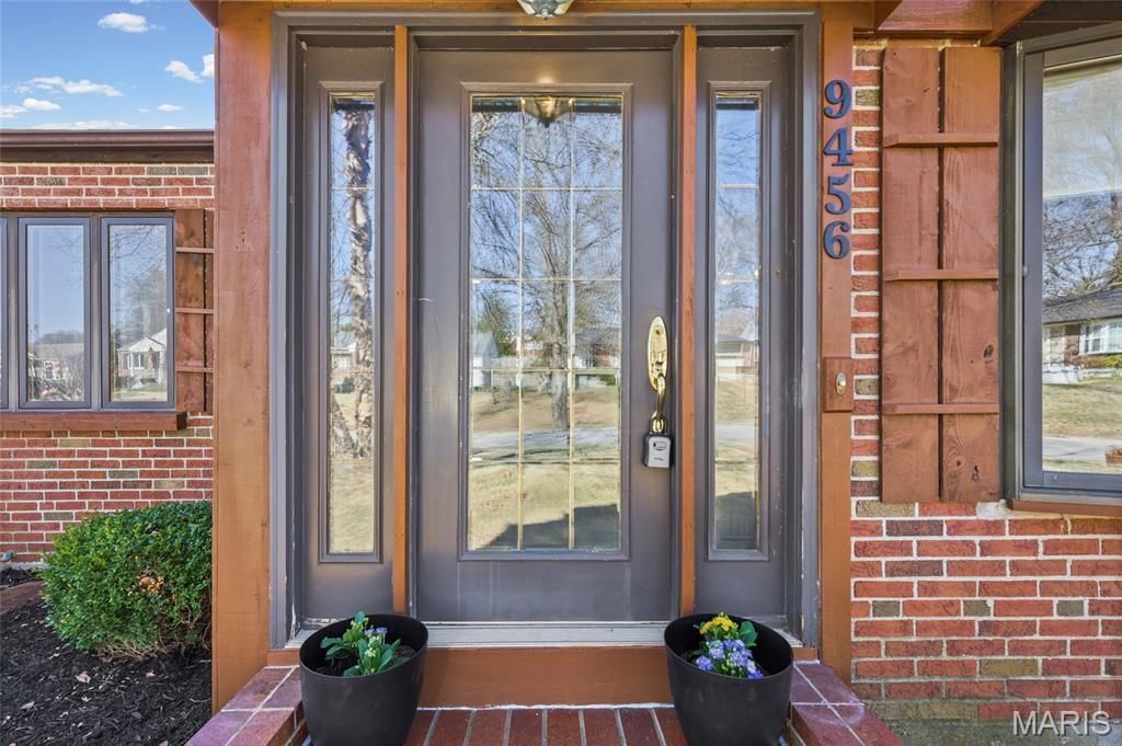 Photo of 9456 Arban Drive, St Louis, MO 63126 (MLS # 26004479)