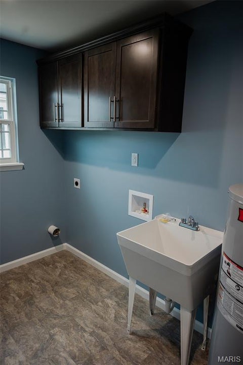 Tiny photo for 1215 Kincaid Street, Bowling Green, MO 63334 (MLS # 26060879)