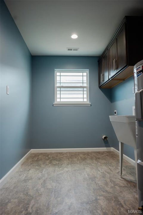 Tiny photo for 1215 Kincaid Street, Bowling Green, MO 63334 (MLS # 26060879)