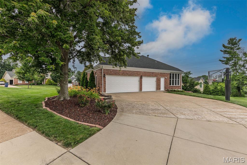 Manors Of Town & Country - Residential