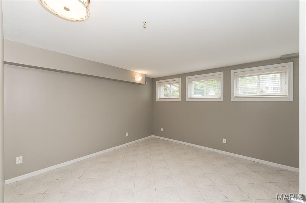 Manors Of Town & Country - Residential