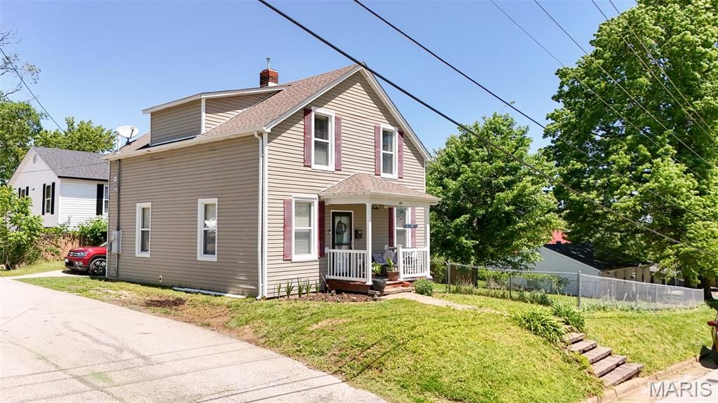 Photo of 641 W Ninth Street, Washington, MO 63090 (MLS # 26029242)