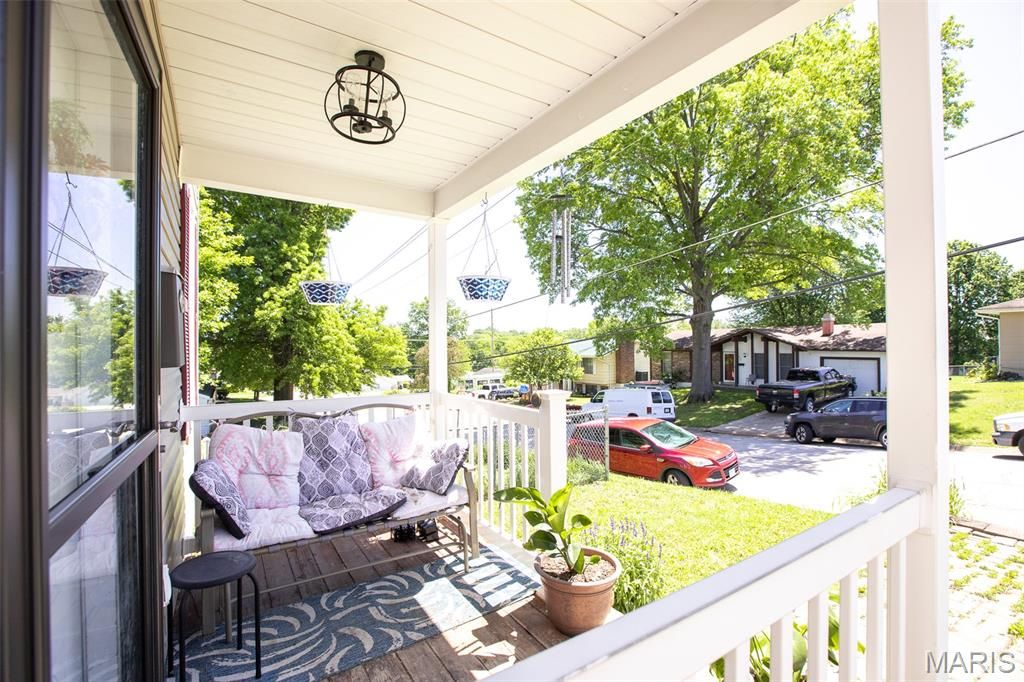 Photo of 641 W Ninth Street, Washington, MO 63090 (MLS # 26029242)