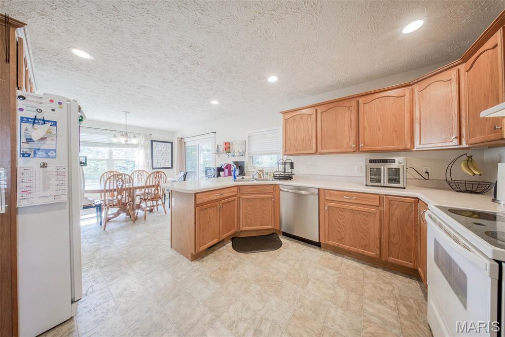 Country Aire Place - Residential