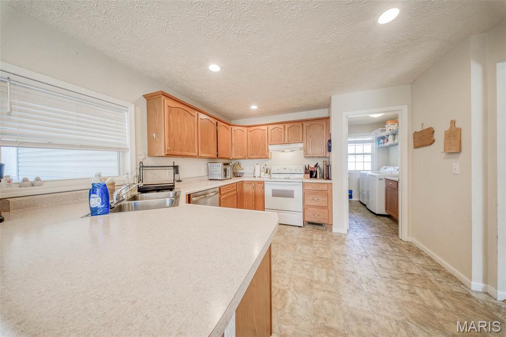 Country Aire Place - Residential