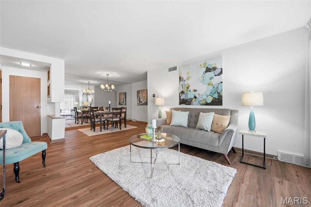 4 Delcrest Court 104