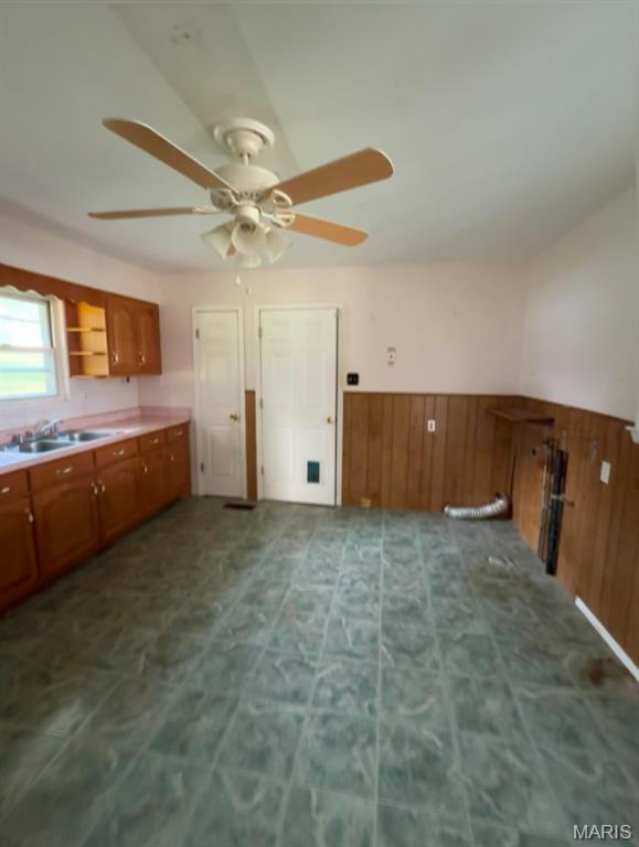 1532 Kingsway Drive