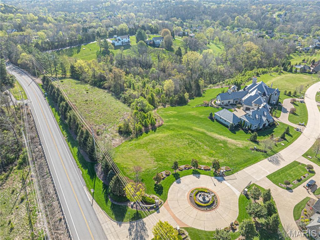 302 Wardenburg Farms Drive