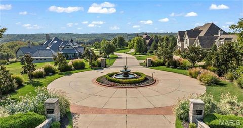 Photo of 302 Wardenburg Farms Drive, Wildwood, MO 63005 (MLS # 26020486)