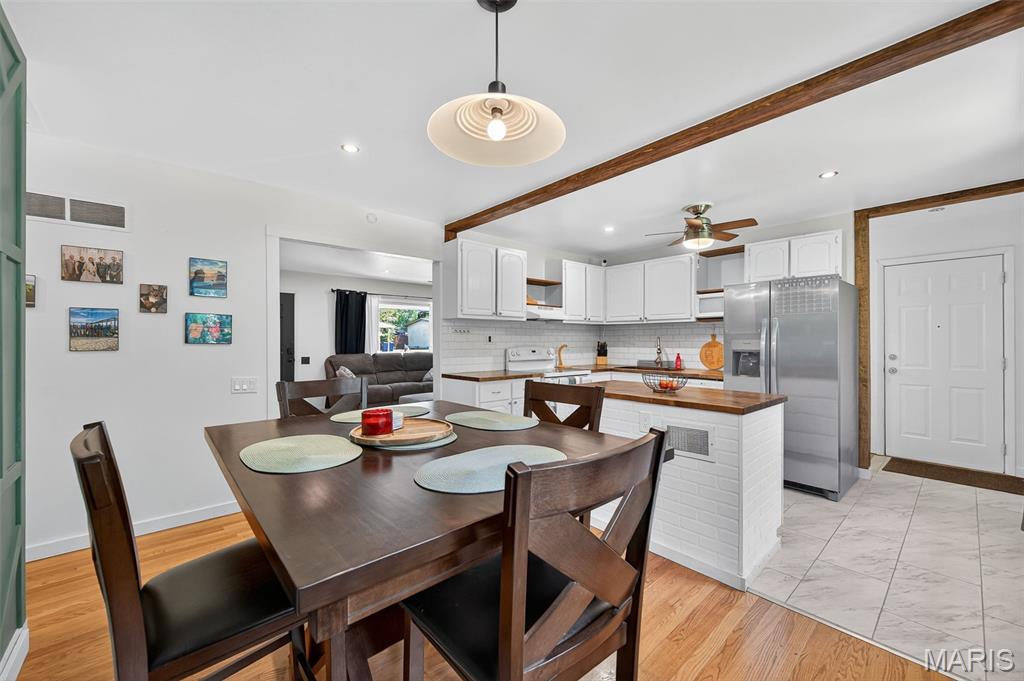 St Charles, Missouri 63303, United States, 2 Bedrooms Bedrooms, ,1 BathroomBathrooms,Residential,Pending,190030