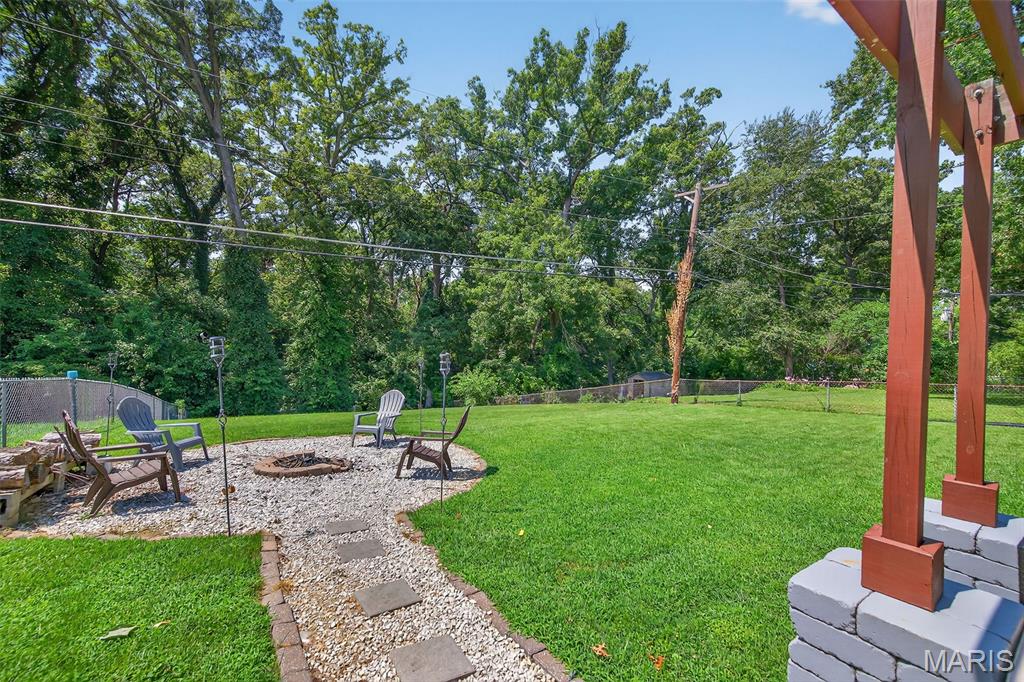 St Charles, Missouri 63303, United States, 2 Bedrooms Bedrooms, ,1 BathroomBathrooms,Residential,Pending,190030