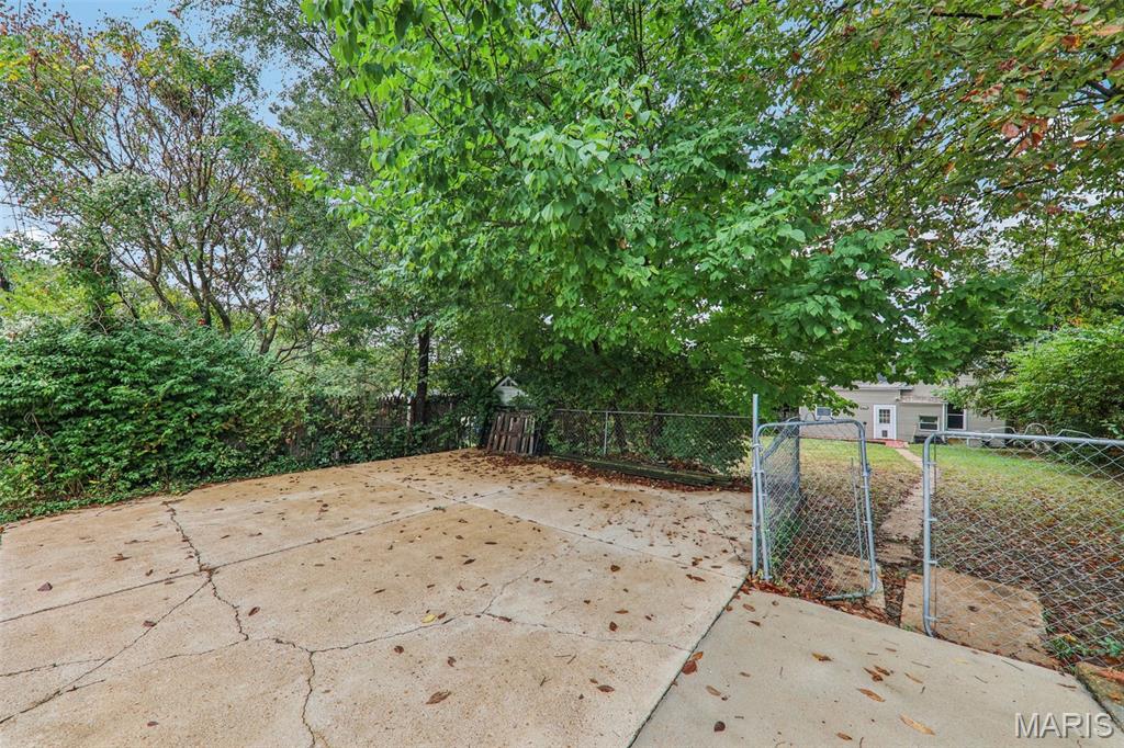 Von Phuls Add - Residential