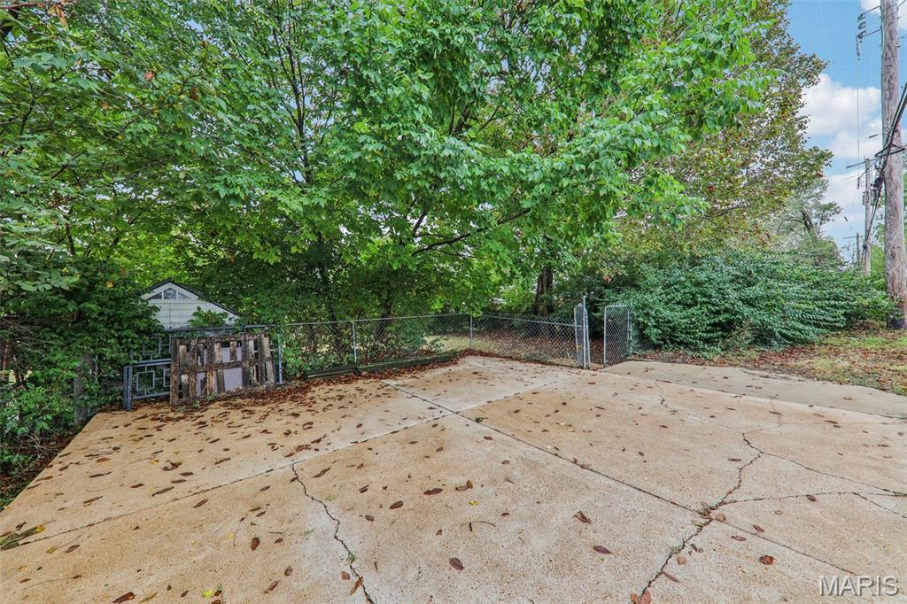 Von Phuls Add - Residential