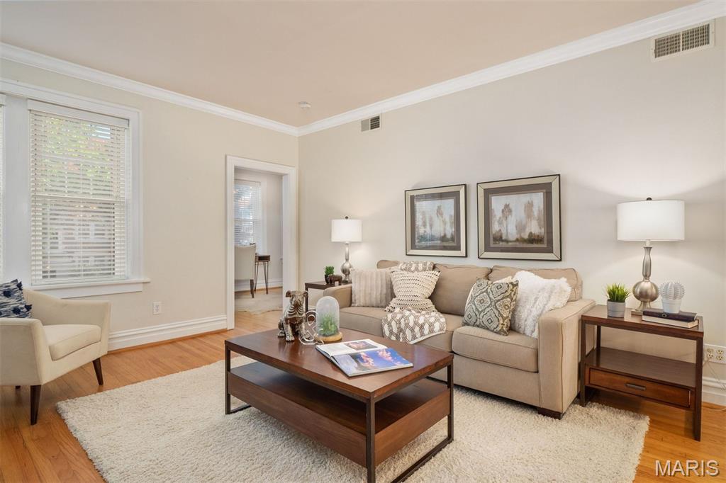 6318 Southwood Condo - Residential