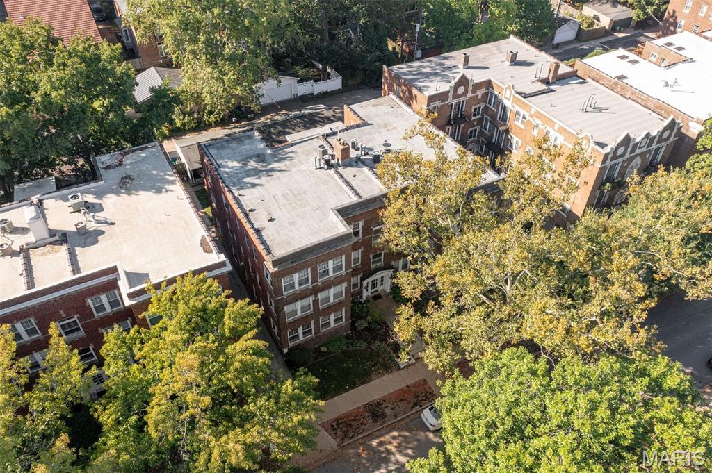 6318 Southwood Condo - Residential