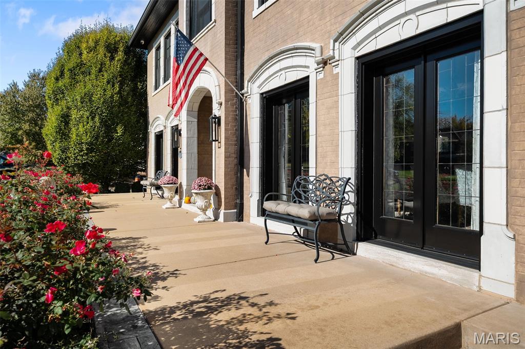 7321 Westmoreland Drive