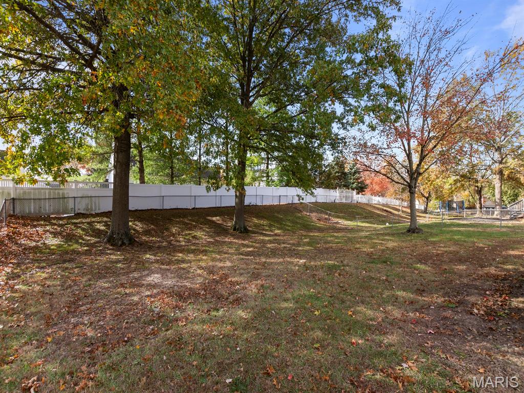 Fenton, Missouri 63026, United States, 3 Bedrooms Bedrooms, ,2 BathroomsBathrooms,Residential,Coming Soon,241632