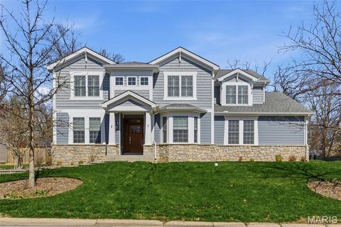 Photo of 7 E Villa Avenue, Olivette, MO 63132 (MLS # 26015045)