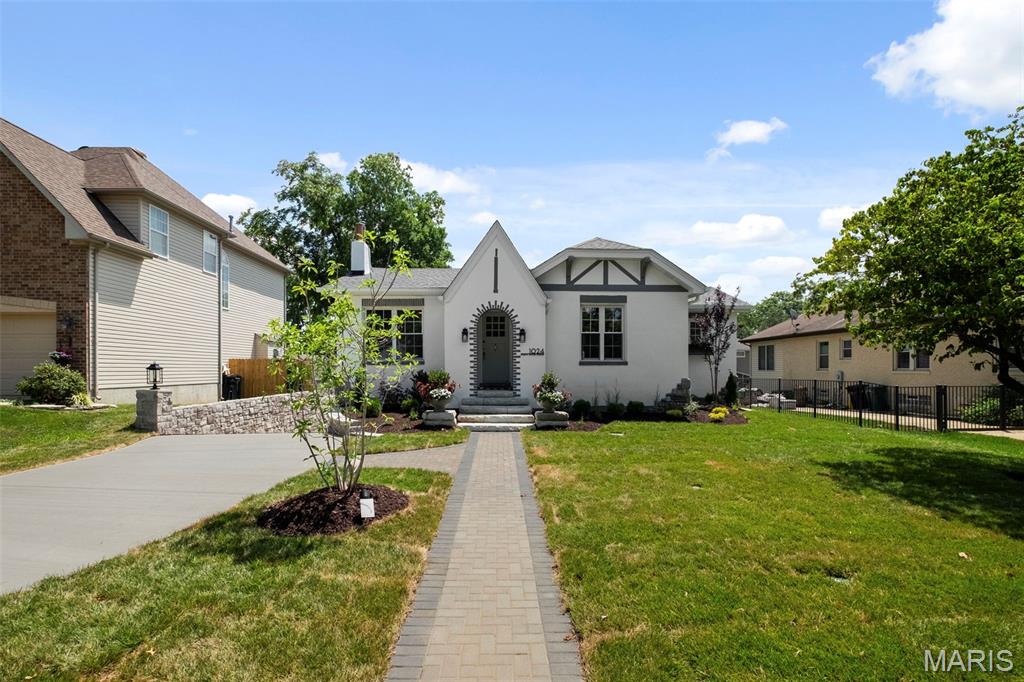 Adele Place - Residential