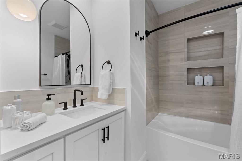 Adele Place - Residential