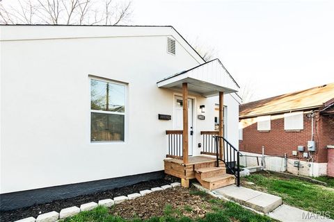 Tiny photo for 1402 Dammert Avenue, St Louis, MO 63125 (MLS # 26018982)