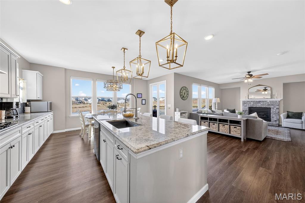 Streets Of Caledonia #4 - Residential