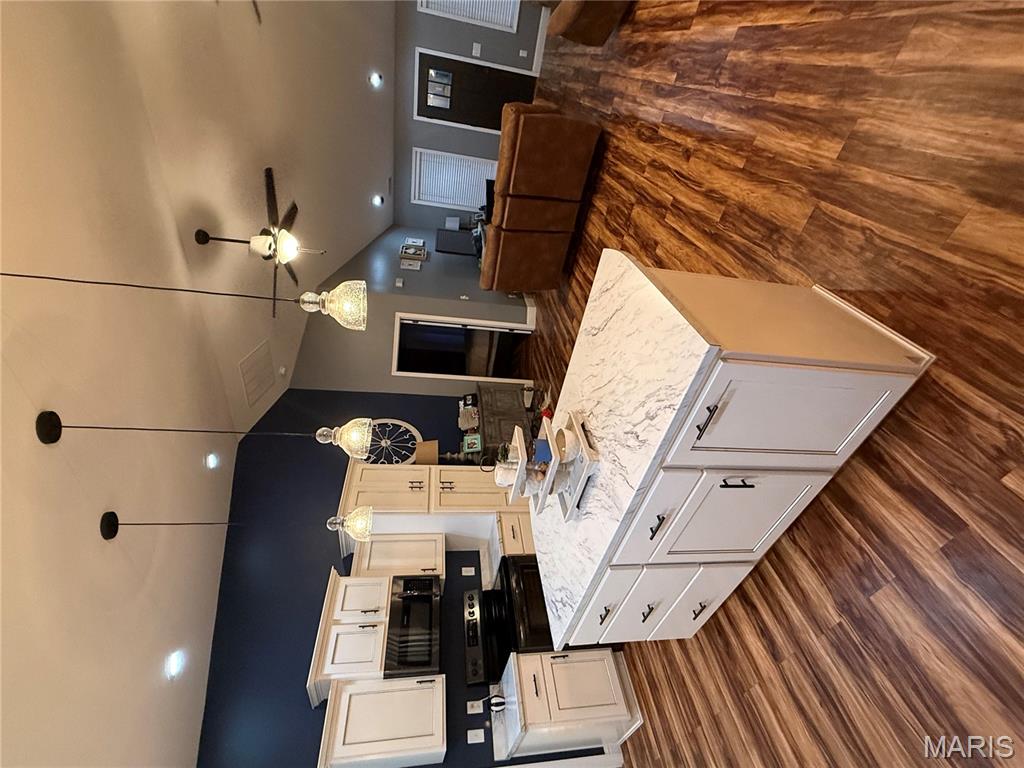 WESTVIEW - Residential