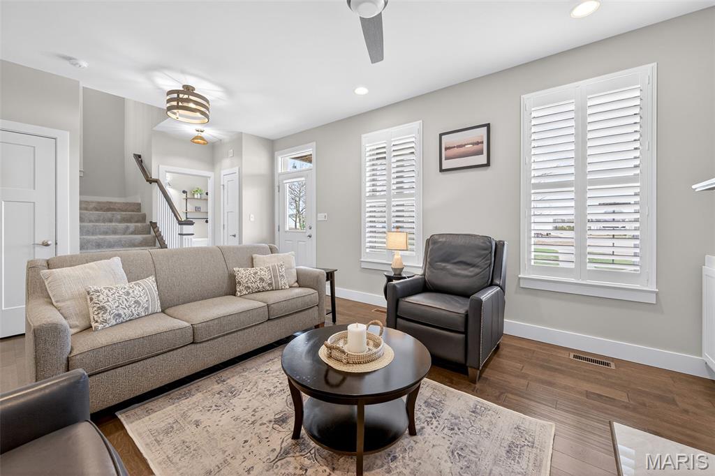 New Town At St Chas #5 Resub - Residential