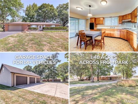 2395 Charbonier Road Florissant MO 63031