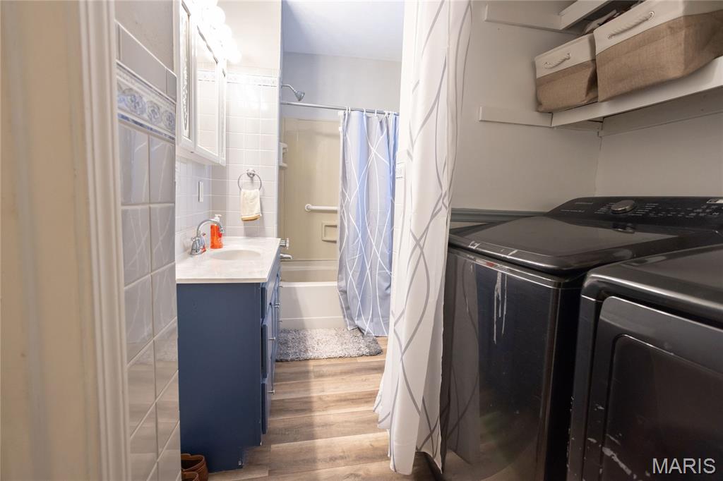 Lewis Lucas 4th Add - Residential