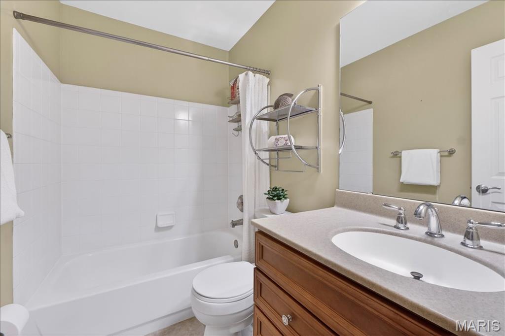 Charleston Oaks - Residential