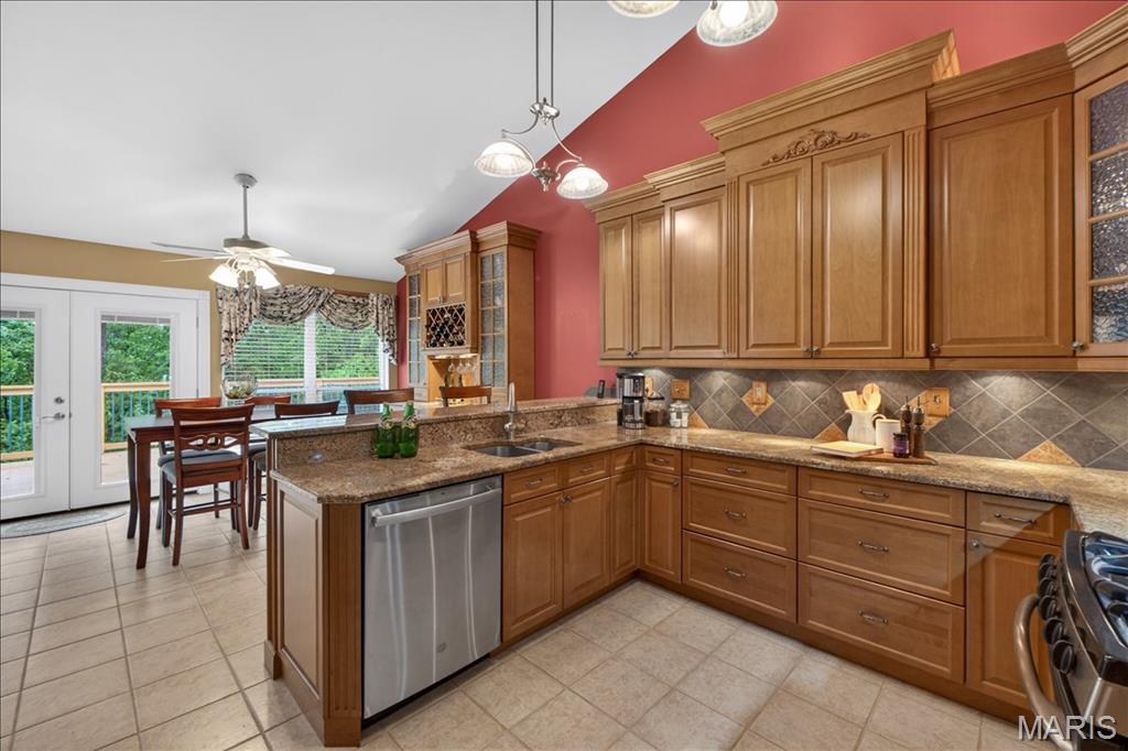 Charleston Oaks - Residential