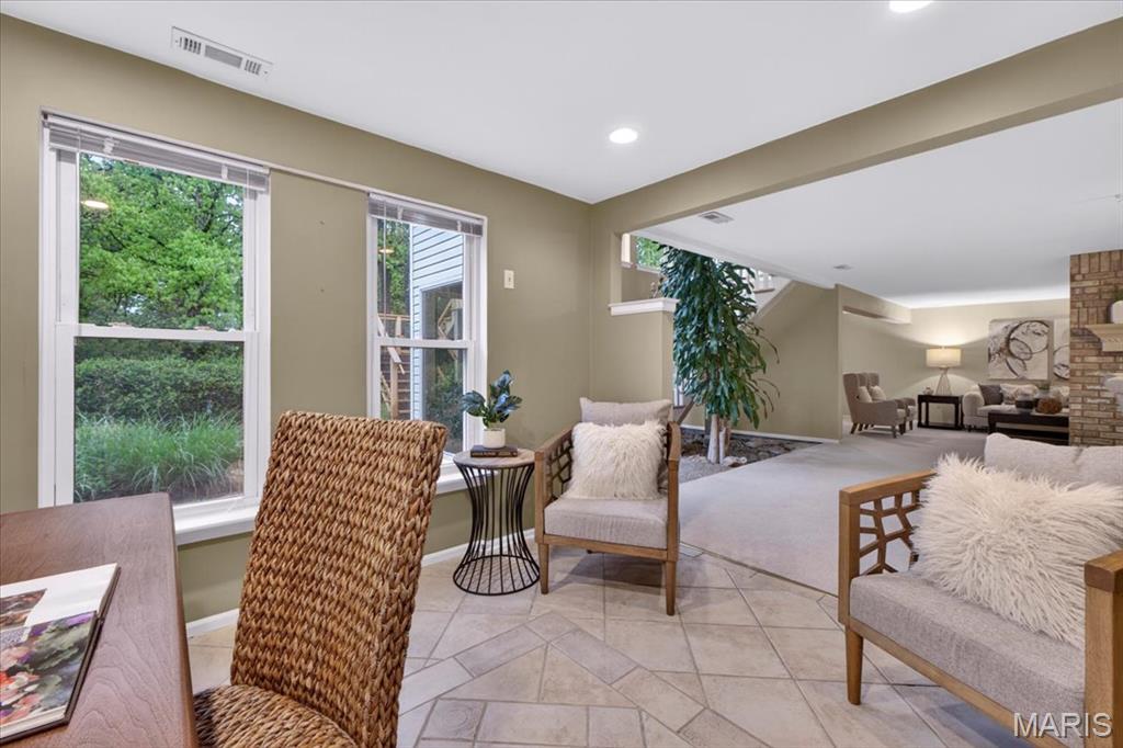 Charleston Oaks - Residential
