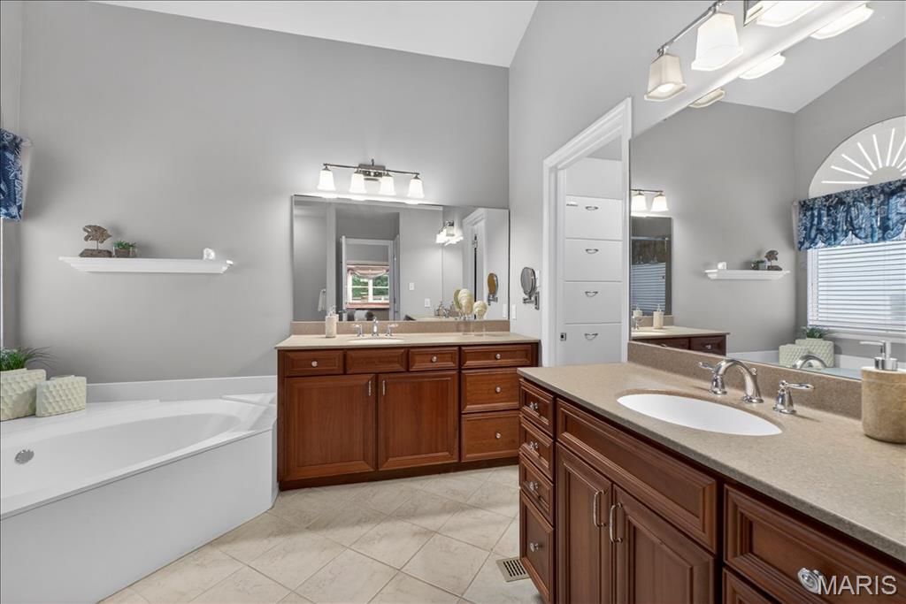 Charleston Oaks - Residential