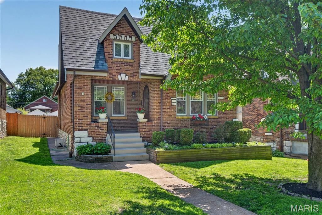 Photo of 6718 Oleatha Avenue, St Louis, MO 63139 (MLS # 26026814)