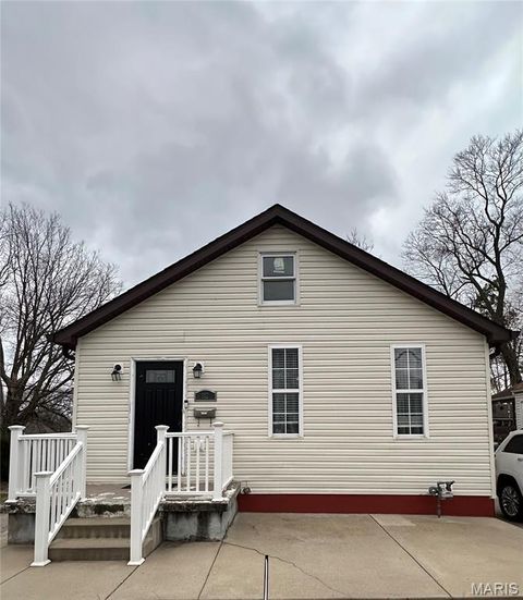 112 E Arlee Avenue St Louis MO 63125