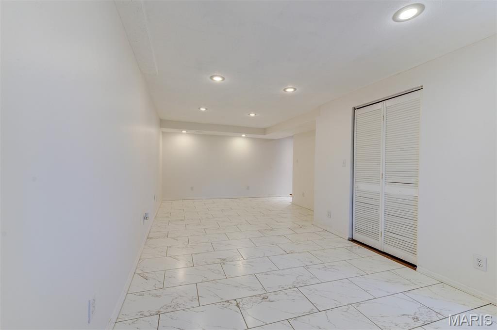 Spring Hill Farm Condo Ph 1 - Residential