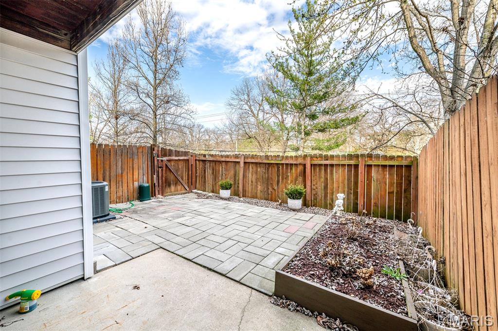 Spring Hill Farm Condo Ph 1 - Residential