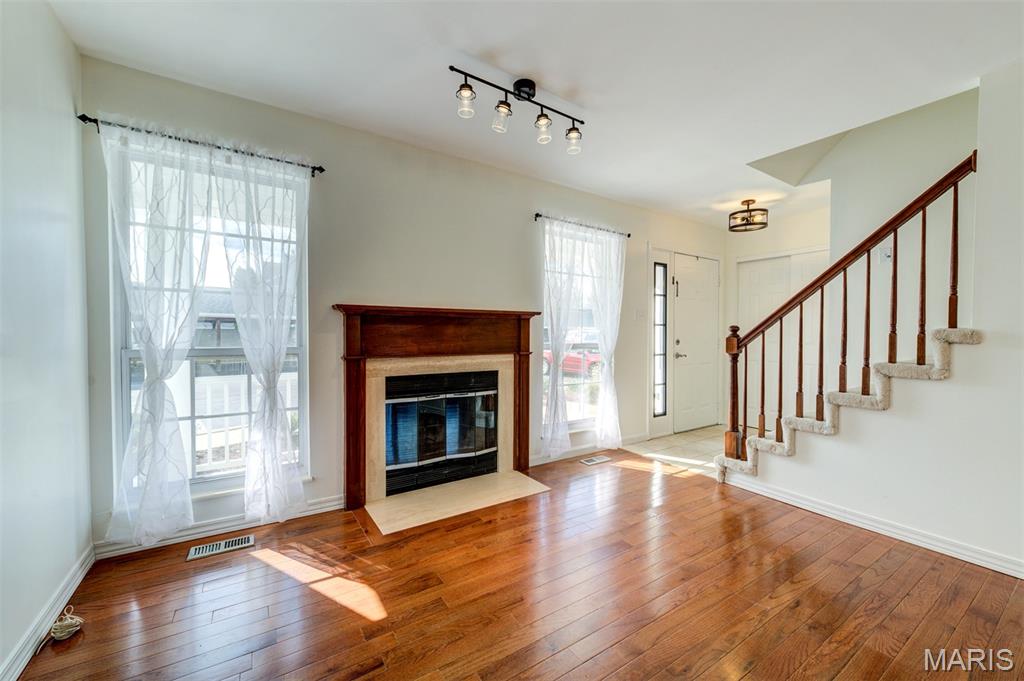 Spring Hill Farm Condo Ph 1 - Residential