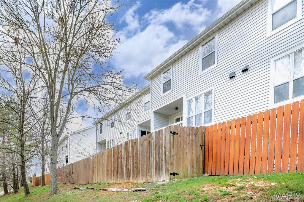 Spring Hill Farm Condo Ph 1 - Residential