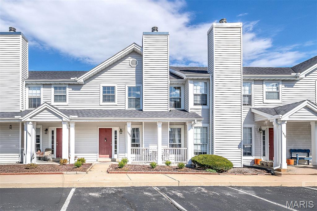 Spring Hill Farm Condo Ph 1 - Residential