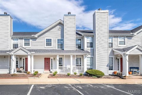 Photo of 1408 Whispering Creek Drive, Ballwin, MO 63021 (MLS # 26017791)