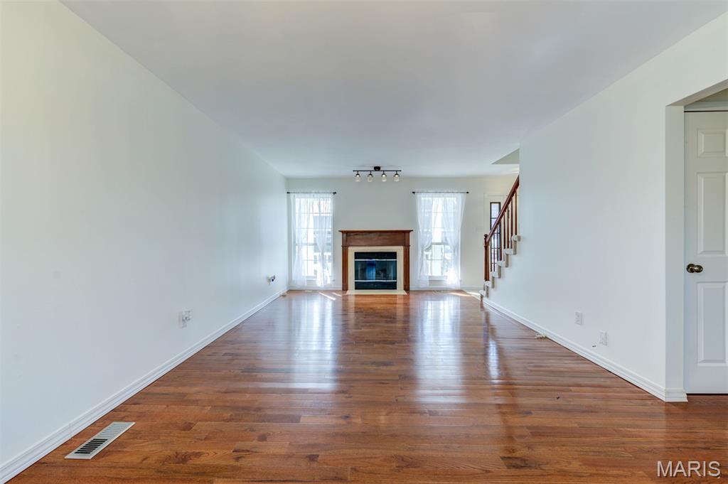 Spring Hill Farm Condo Ph 1 - Residential