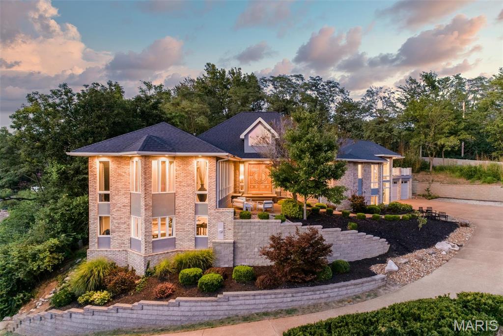 Oakville Woods - Residential