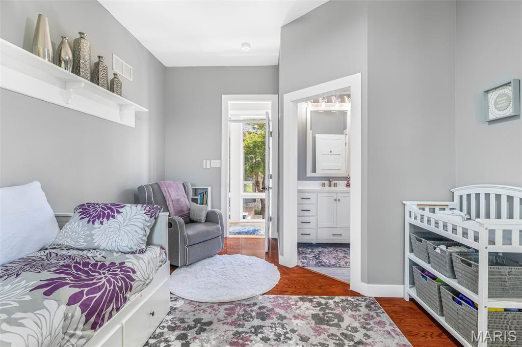 Oakville Woods - Residential