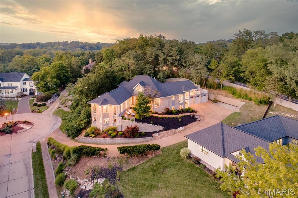 Oakville Woods - Residential