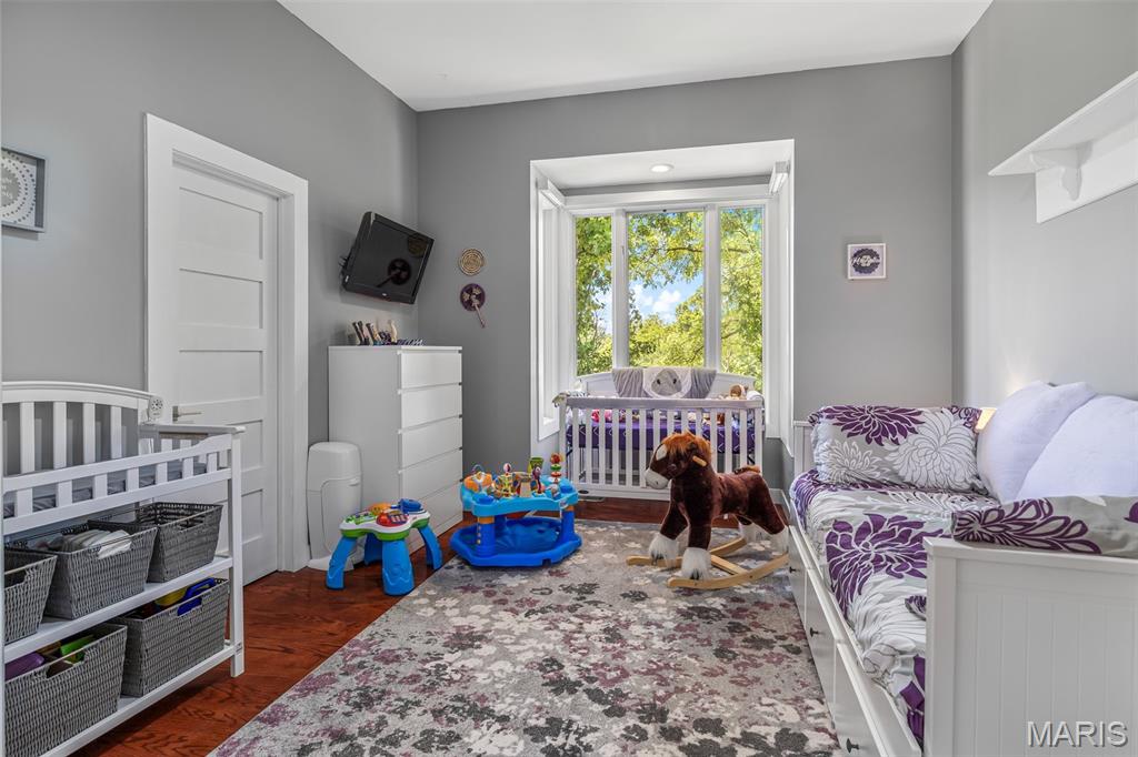 Oakville Woods - Residential