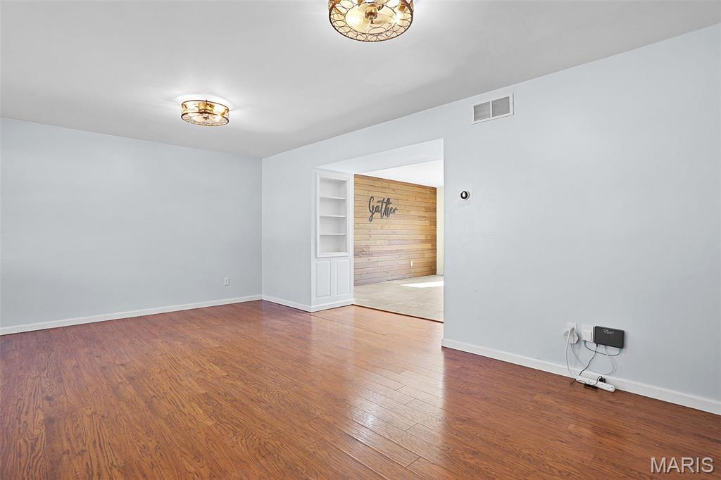 240 S Ridge Court