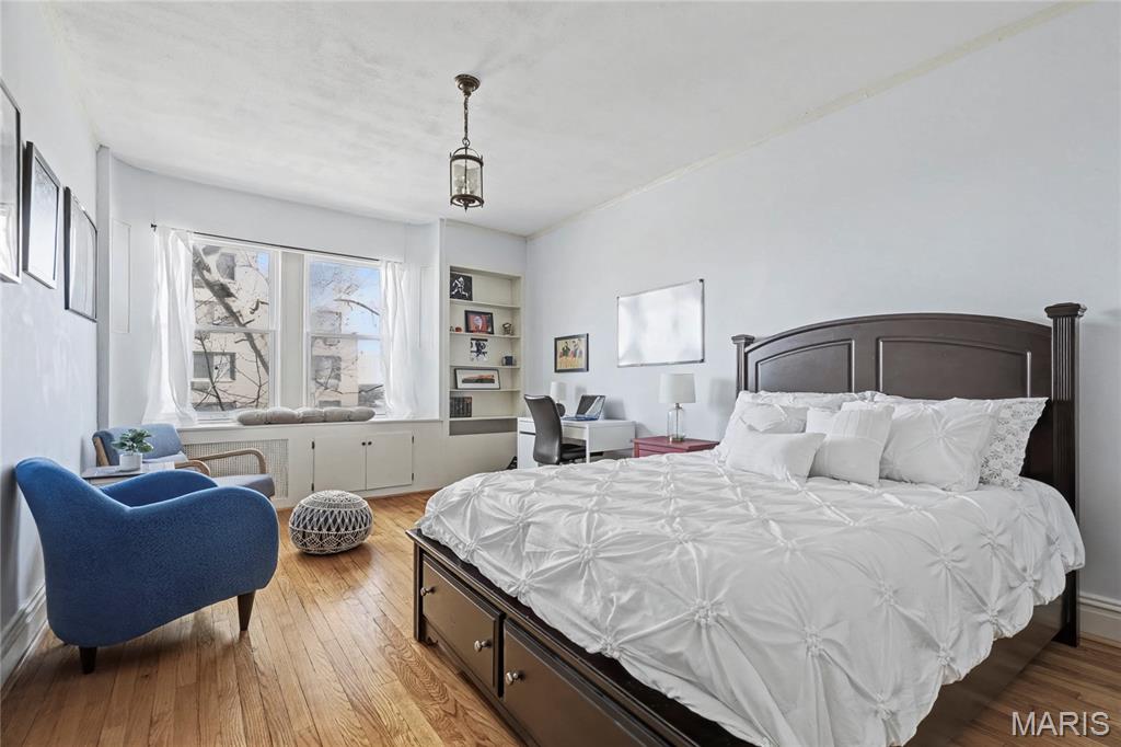 Versailles Condo - Residential